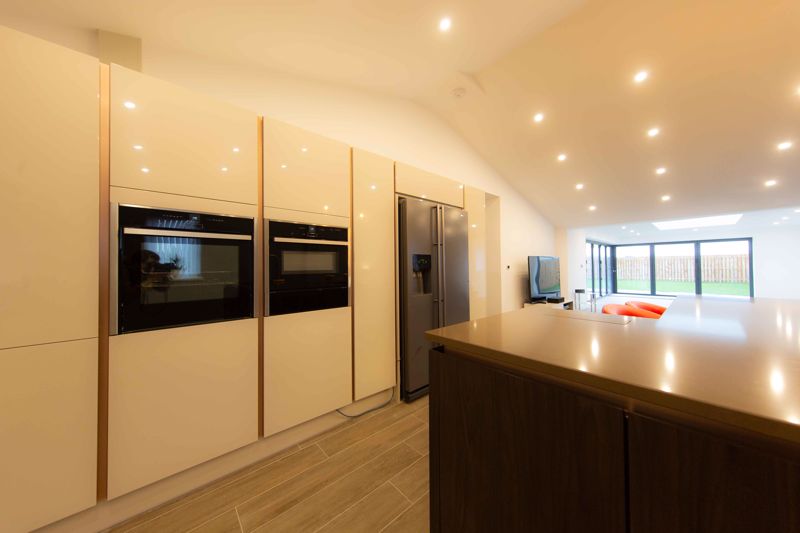 Feature packed kitchen